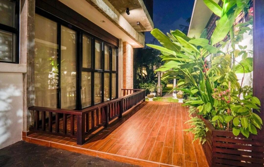 Appartement 68 Palms 04 L Midvalley L 6 Pax Kuala Lumpur