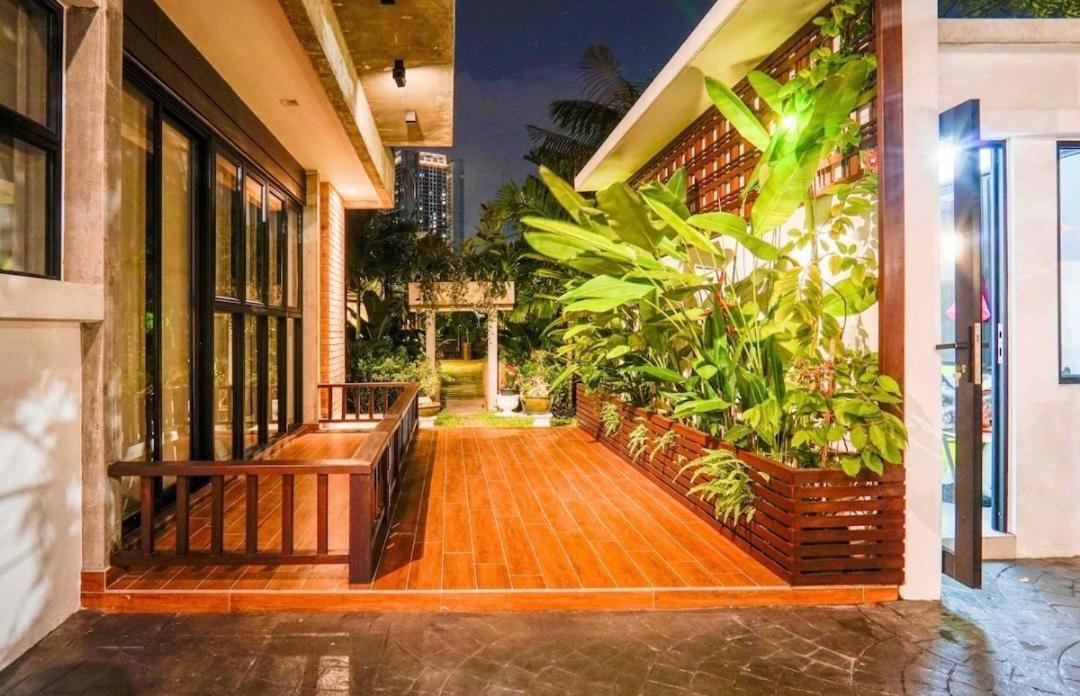 68 Palms 04 L Midvalley L 6 Pax Pangsapuri