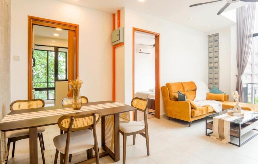 Pangsapuri 68 Palms 04 L Midvalley L 6 Pax *