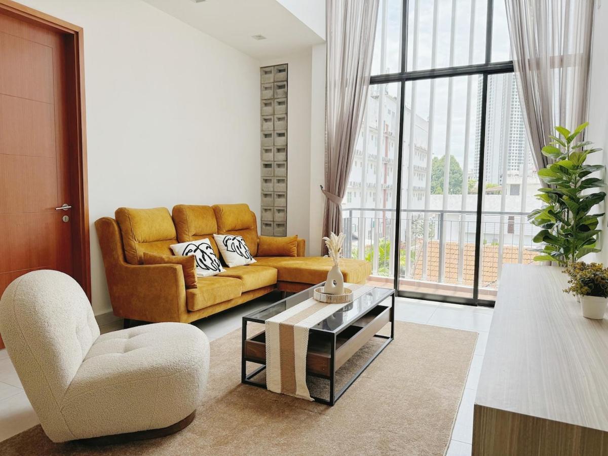 68 Palms 04 L Midvalley L 6 Pax Pangsapuri
