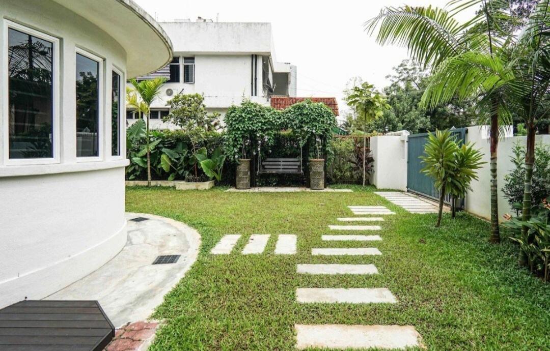 68 Palms 04 L Midvalley L 6 Pax * Kuala Lumpur