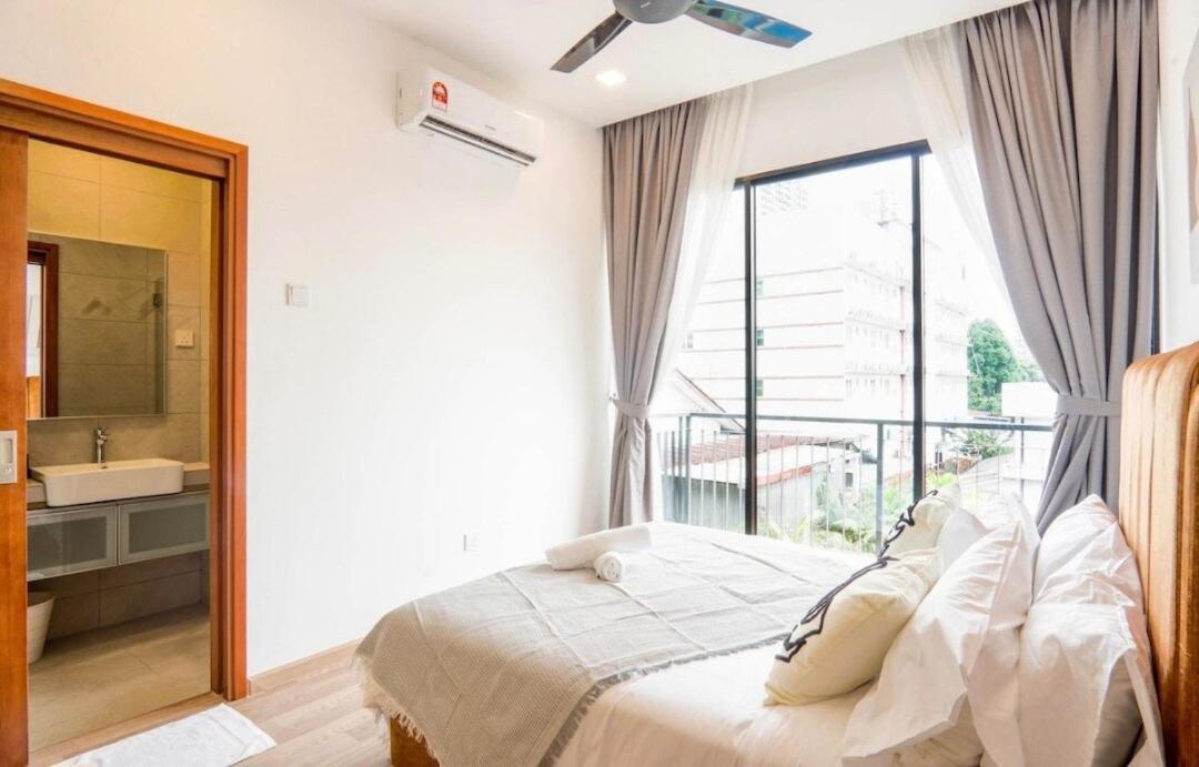 68 Palms 04 L Midvalley L 6 Pax Pangsapuri *